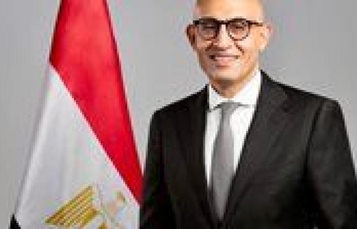 وزير التعليم يتوجه إلى فرنسا للمشاركة في مؤتمر "أسبوع التعلم الرقمي 2024"