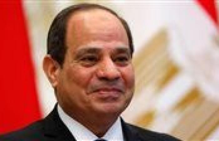 الرئيس السيسي يتفقد جناح الهيئة العربية للتصنيع بمعرض مصر الدولى للطيران