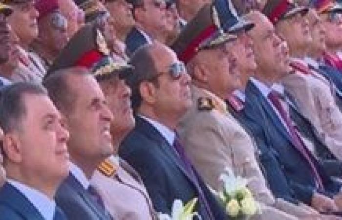 بث مباشر.. الرئيس السيسي يشاهد العروض الجوية بمعرض مصر الدولي للطيران والفضاء