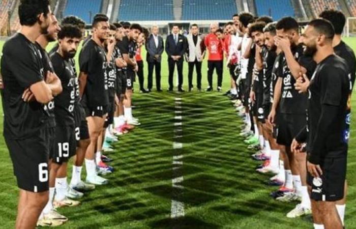 منتخب مصر يقيم ممرًا شرفيًا لأبطال أولمبياد باريس