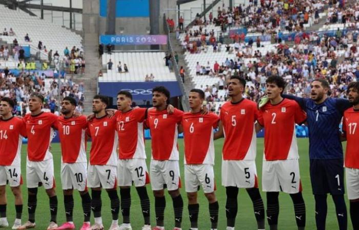 منتخب مصر بالزي الأحمر فى مباراة الغد امام كاب فيردي بتصفيات أمم أفريقيا