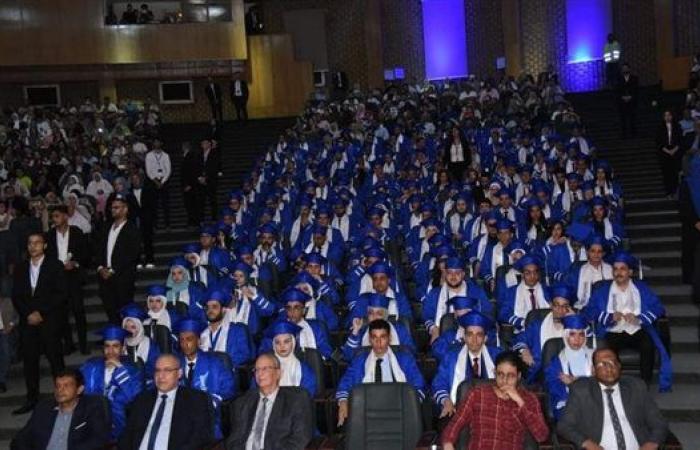 جامعة أسيوط تحتضن احتفالية الجامعة المصرية للتعلم الإلكتروني الأهلية بخريجي دفعة 2023-2024