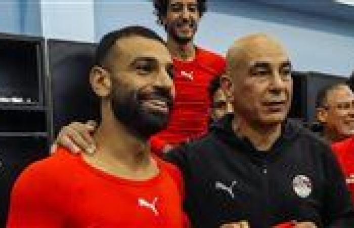 المنتخب يحتفل بوصول محمد صلاح للمباراة رقم 100 بعد الفوز على بوتسوانا