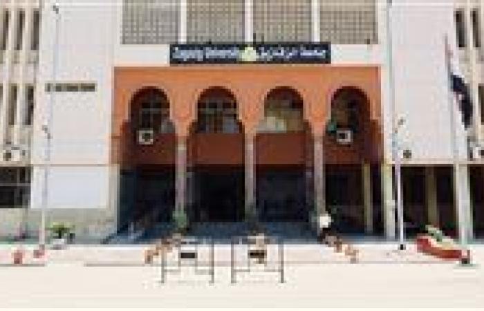 رئيس جامعة الزقازيق يشهد حفل تخرج الدفعة الأولى من طلاب الجامعات الأهلية