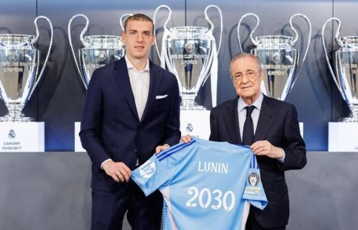 في بيان رسمي.. ريال مدريد يُعلن تمديد عقد أندري لونين حتى 2030