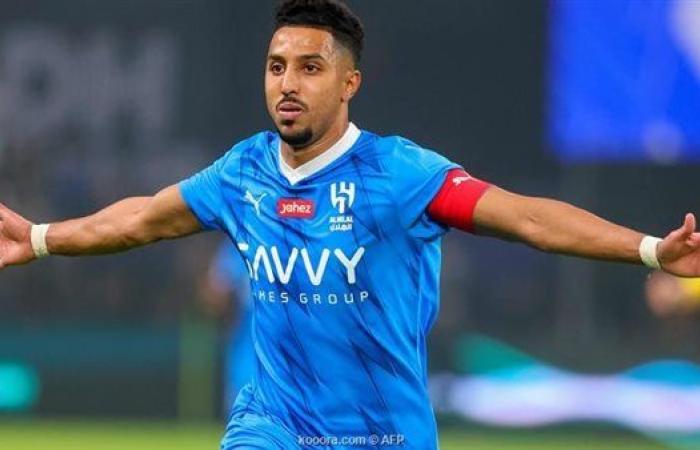 الهلال يتقدم على الرياض بهدف سالم الدوسري