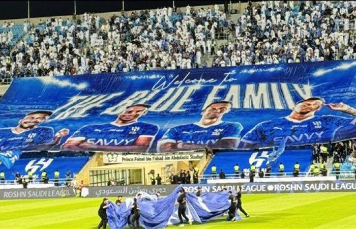 جمهور الهلال يرحب بالصفقات الجديدة على طريقتهم الخاصة