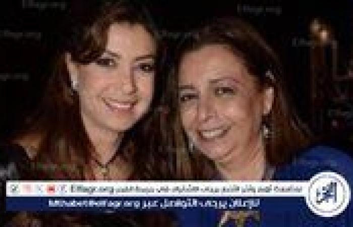 منال سلامة وشريف سلامة في جنازة ناهد رشدي