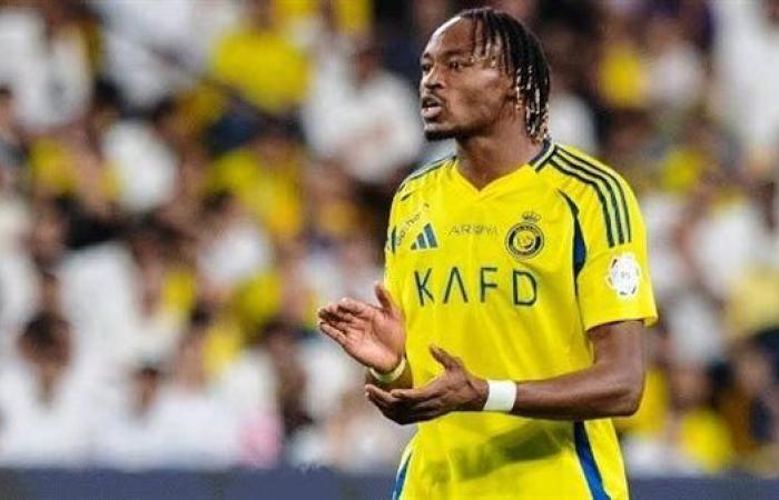 محمد سيماكان يغادر مع بعثة النصر السعودي إلى العراق