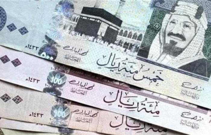 سعر الريال السعودي اليوم يتصدر ترندات جوجل بالسعودية