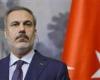 وزير الخارجية التركي يكشف عن محادثات جارية مع حفتر