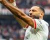 براتب 90 مليون يورو.. محمد صلاح يشعل الصراع بين 3 أندية سعودية